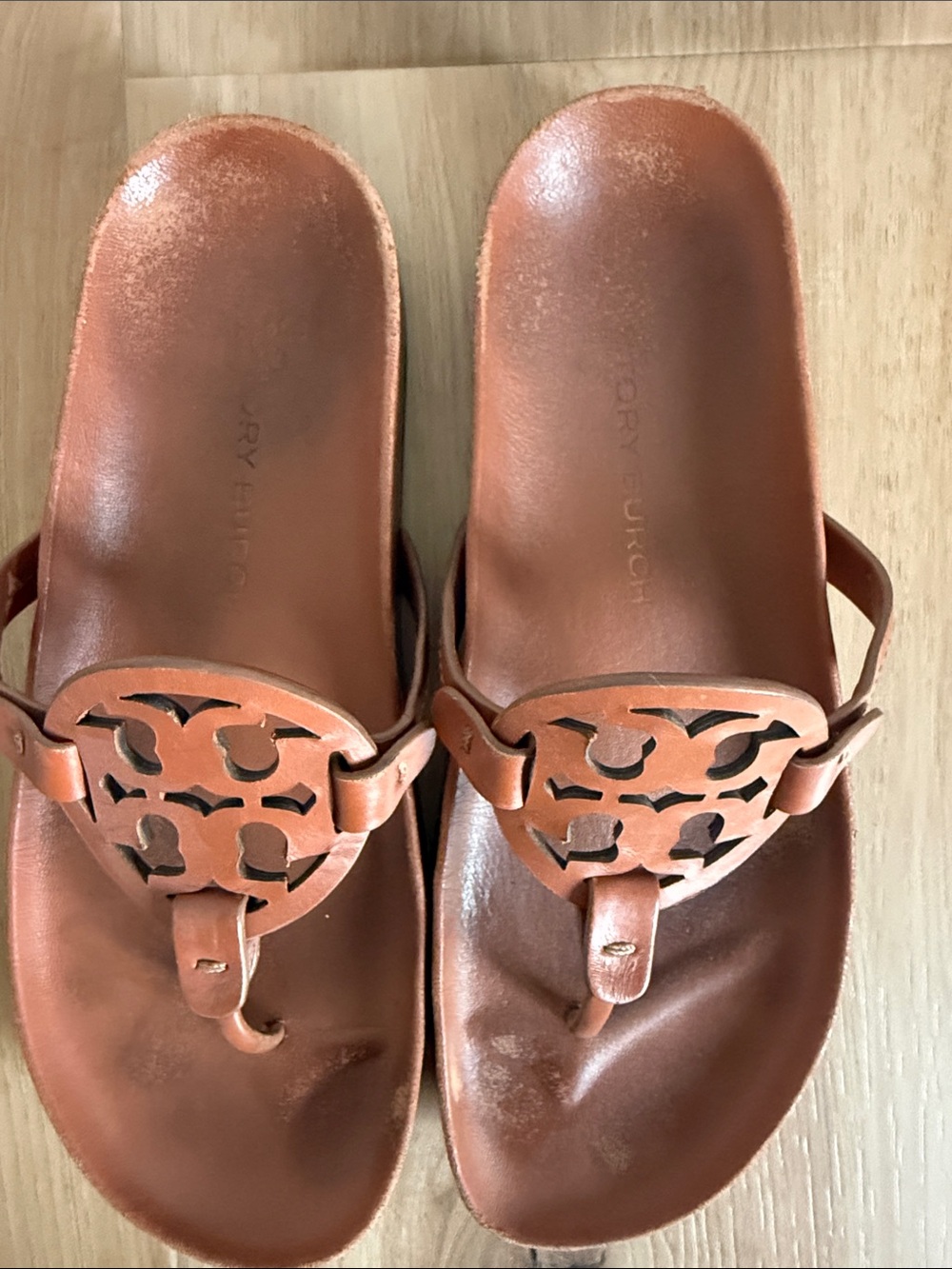 Tory Burch Cognac Leather Logo Thong Sandals - Picture 2 of 4